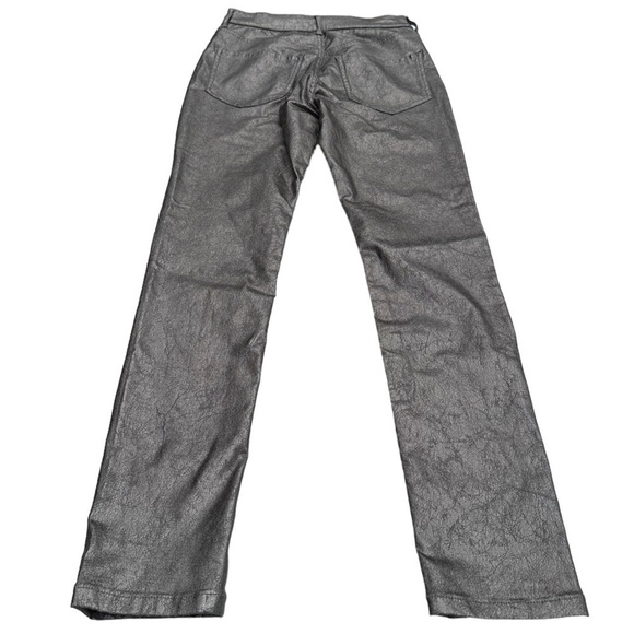 Sold - Picture 4 of 8